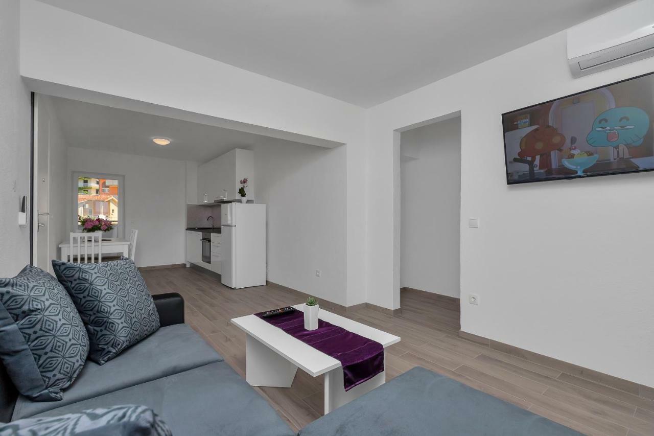Apartmani Daniela Podgora Ngoại thất bức ảnh